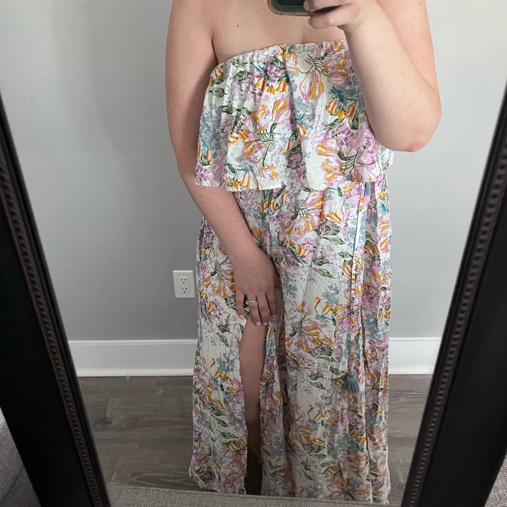 Vici Aakaa floral maxi dress slit front strapless size L